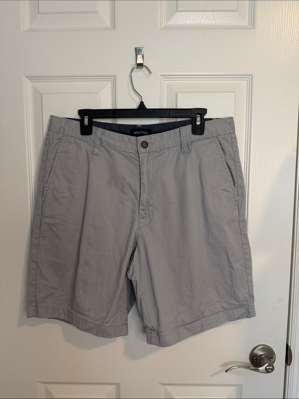 Nautica Men’s Light Gray Cotton Chino Shorts 100% cotton 34w
